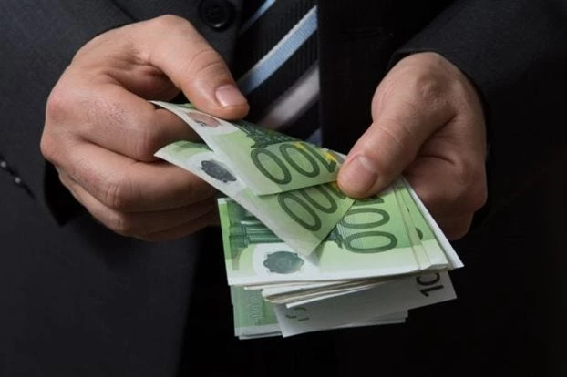 Σκάνδαλο στη Γερμανία με ξέπλυμα «μαύρου» ρωσικού χρήματος